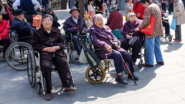 中国发展银发经济 临终关怀需求上升