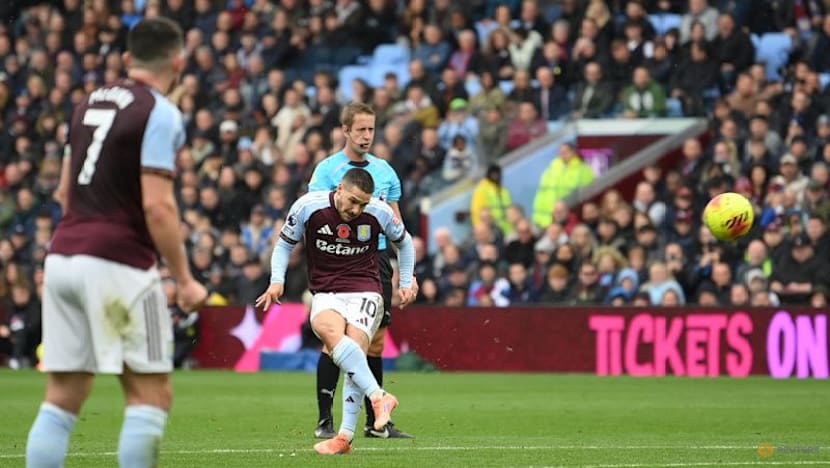 Man City outclass Liverpool to cut Arsenal's lead, Aston Villa on the up