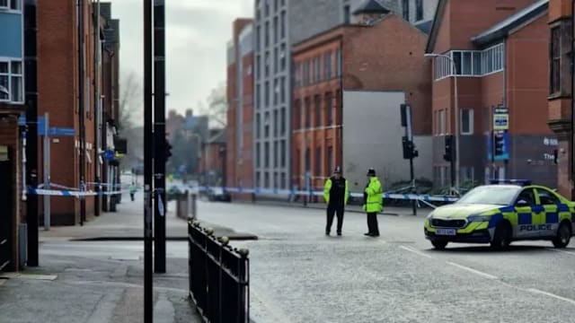 英国大学附近发生持刀袭击 一男子丧命