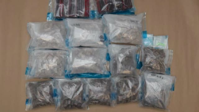 本地男子企图走私毒品被截获 当局查获市值逾62万元毒品