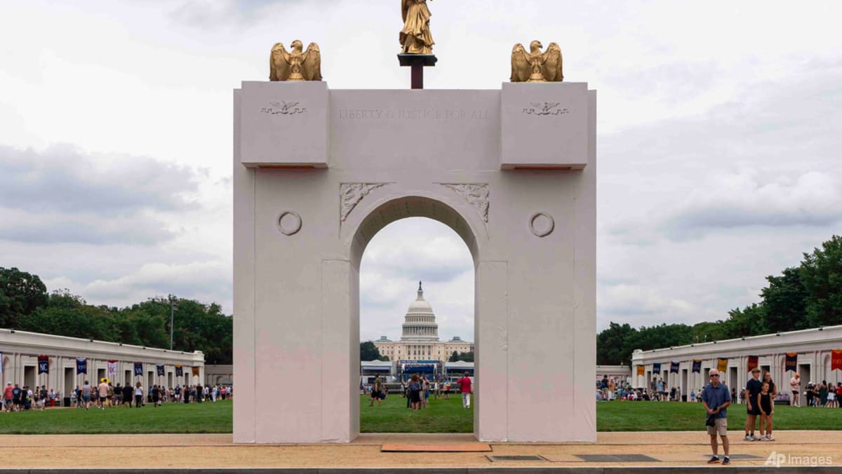 Trump wants to use Washington arch as military complex for drones and snipers