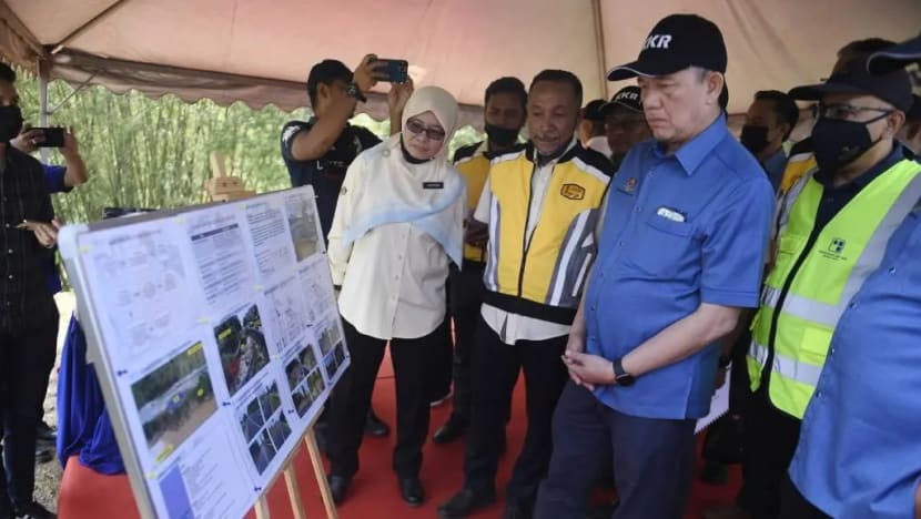 Kementerian Kerja Raya M'sia bersiap sedia hadapi banjir jelang musim tengkujuh Kementerian Kerja Raya M'sia bersiap sedia hadapi banjir jelang musim tengkujuh