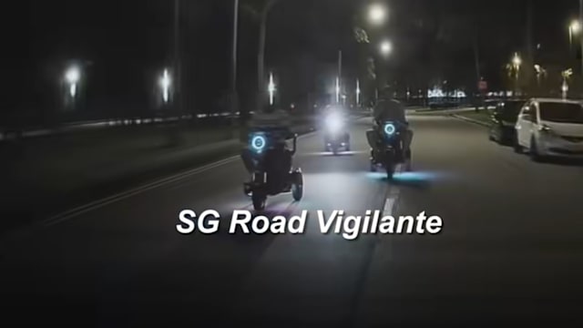 疑改装行动辅助工具在路上“飞驰” 公众谴责骑士不顾安危 