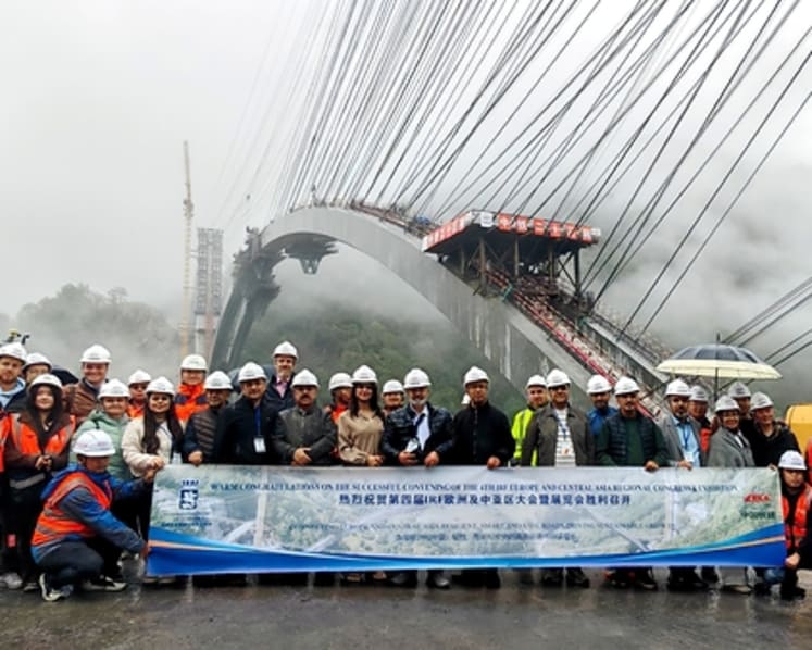 IRF Delegation Visits B3 Arch Bridge on Georgia's North-South Corridor Road Project