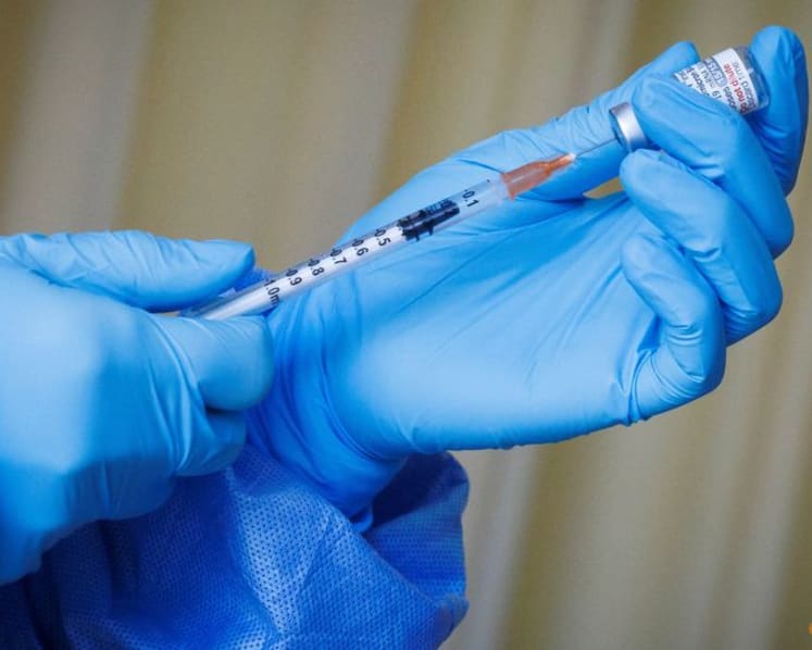 Nurse who fell ill and lost job after COVID-19 vaccination yet to apply for financial aid: MOH
