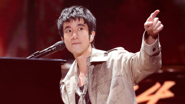 被大声告白“华语乐坛永远的神”，王力宏的反应是......