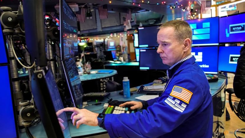 Stocks higher, dollar to extend losing streak, as markets weigh rate cuts