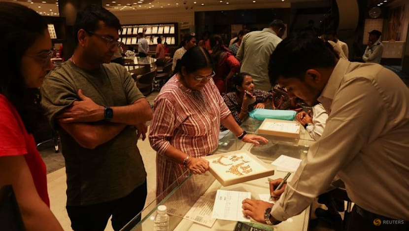 Gold shatters $4,000 milestone as investors rush to safety