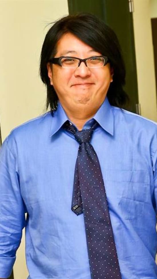袁惟仁成植物人多年，20岁女儿一句话暗示其现况