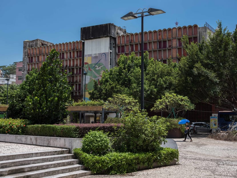 The Hotel Estoril, built in 1962, marked a transition in Macau from opium-filled gambling dens to casino resorts aimed at a wider public. Photo:The New York Times
