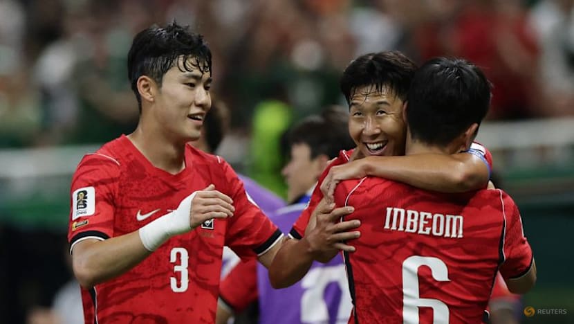 Mexico, South Korea battle for control of World Cup Group A