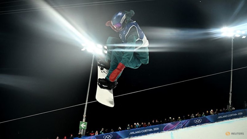 Snowboard-Australia's James storms into halfpipe final in bid for first gold
