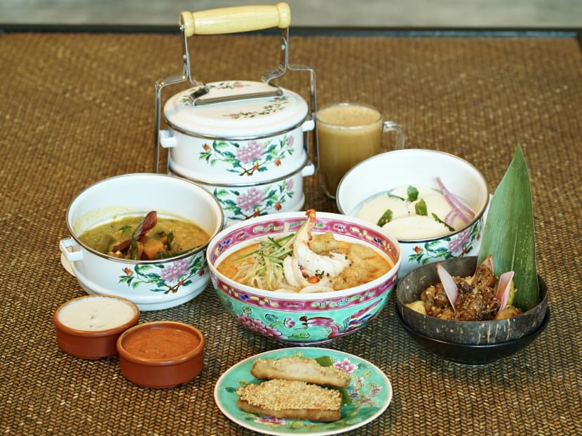 VP Kamala Harris in Singapore: Which street hawker food did she try?