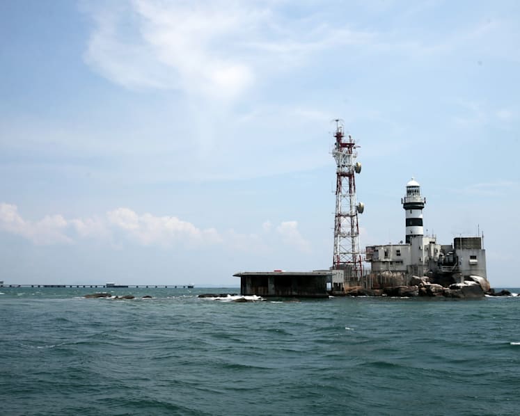 Singapore to reclaim land around Pedra Branca to build facilities to improve maritime safety and security