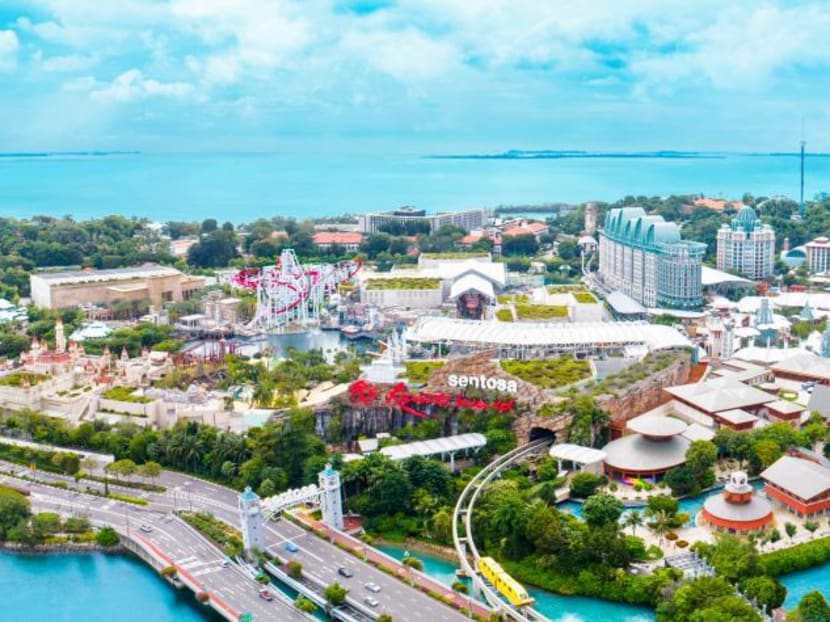 Commentary: While everyone flies off for the holidays, I&rsquo;m taking it slow and staying in Singapore