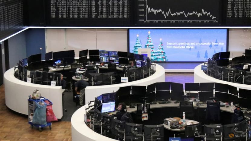 European shares soft, dollar firms ahead of central bank meetings European shares soft, dollar firms ahead of central bank meetings