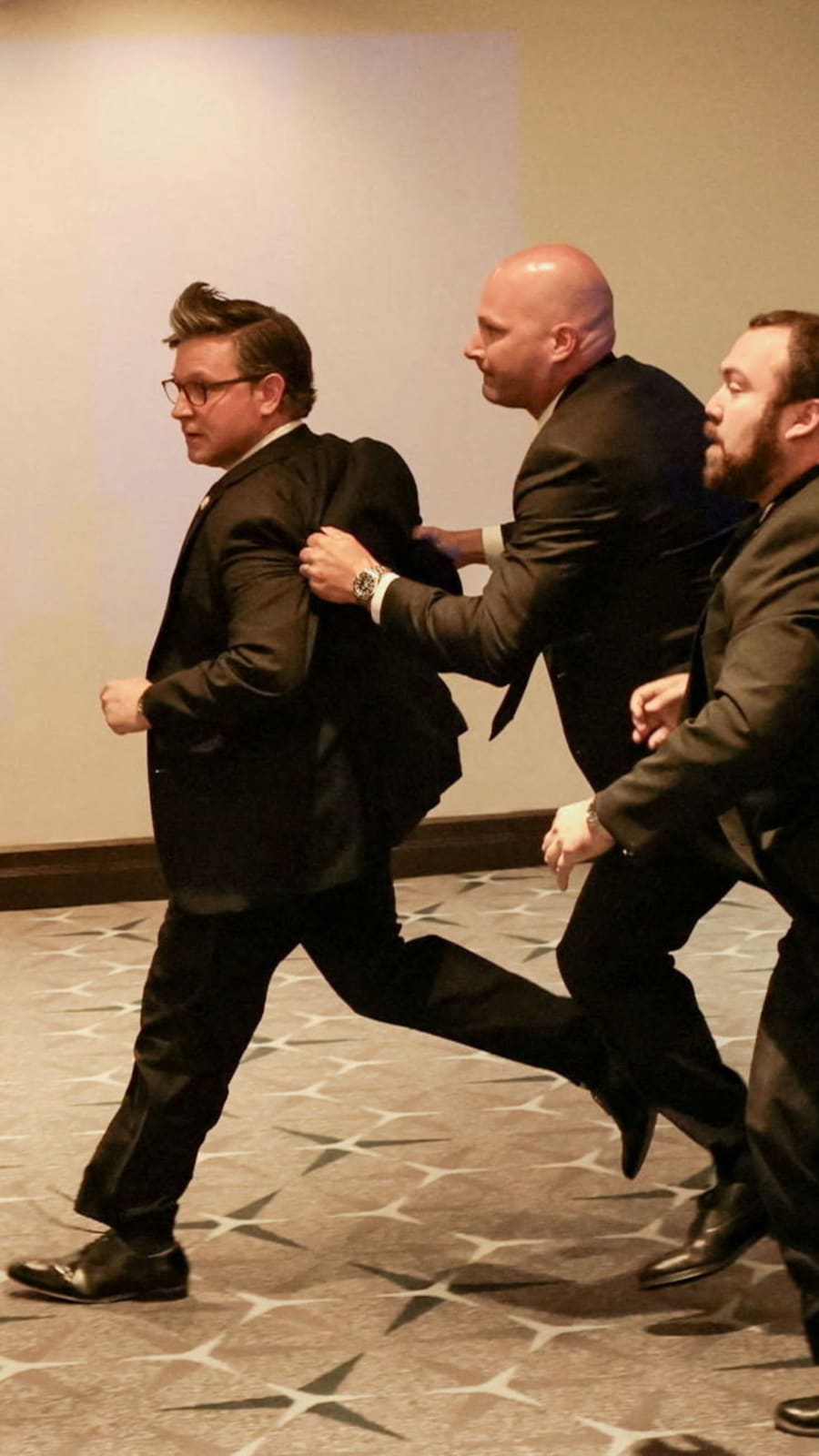 Trump whitehouse corresponts 2