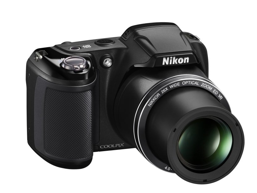 Nikon announces new DSLR with retractable kit lens