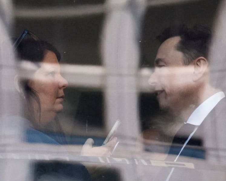 Elon Musk arrives in court for testimony in trial over OpenAI's future