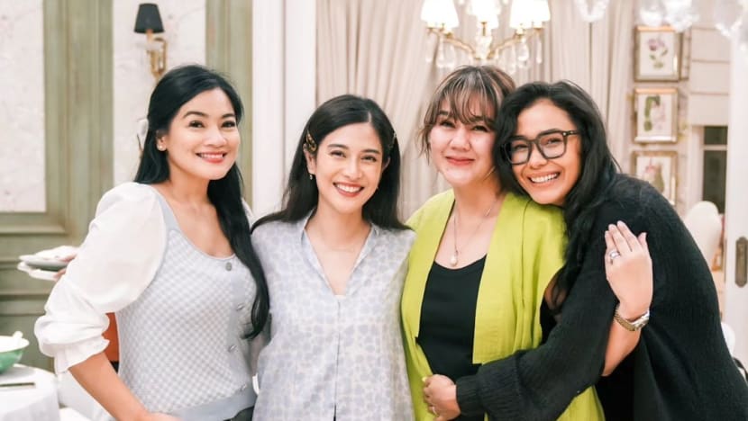 Hangatnya reuni Geng AADC saat ulang tahun Dian Sastro