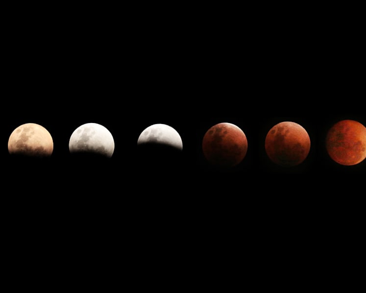 Rare super blue blood moon wows sky gazers in S'pore