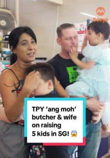 Aussie Adam Speering and his wife Ann moved to SG with just two suitcases and FIVE kids! The couple has opened a butchery in the Toa Payoh Lor 4 wet market, and gives us a glimpse into their life raising their five children, including a son with autism. #8dayseathawker #8dayseat #meat #singapore