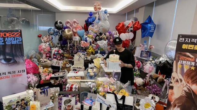 李敏镐38岁生日礼物堆成山，意外掀起论战！