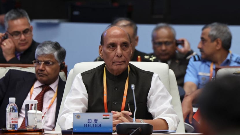 India seeks 'permanent solution' to border dispute with China India seeks 'permanent solution' to border dispute with China