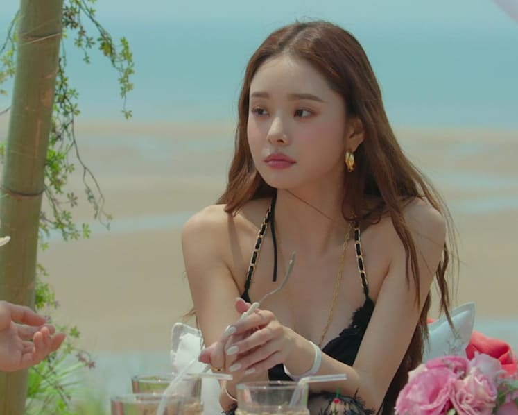 Single’s Inferno’s Song Ji-a edited out of Korean shows after fake luxury goods controversy
