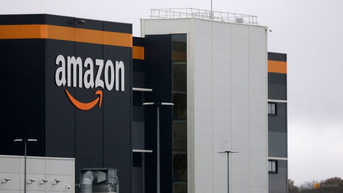 Amazon signs $11.57 billion deal for satellite firm Globalstar to challenge Musk's Starlink