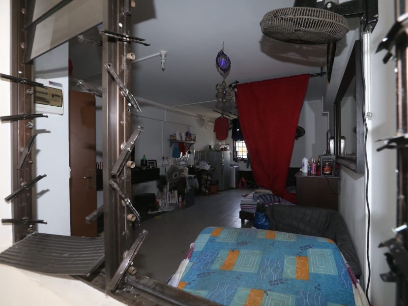 Cops break into Sembawang Drive flat in dramatic end to 17-hour standoff 