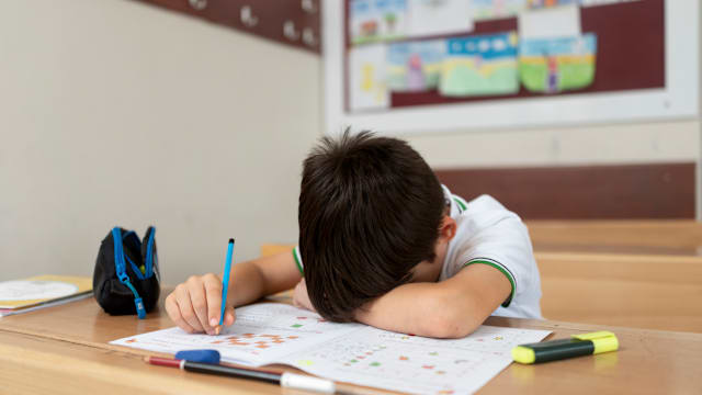 中国一小学收“午休费” 家长斥不合理