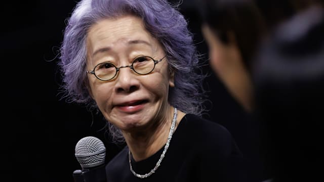 从离婚到登上奥斯卡，尹汝贞靠这条“生存之道”屹立60年