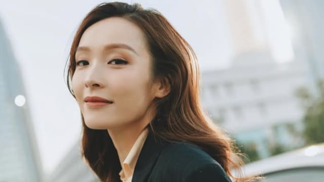从TVB艺人名单消失，李佳芯正式离巢