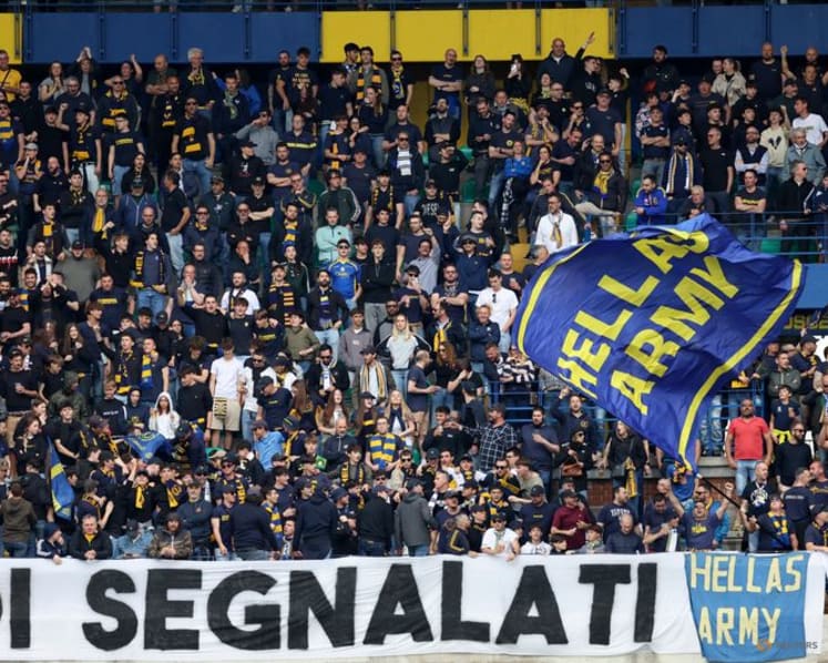 Milan boost Champions League charge with win at Verona