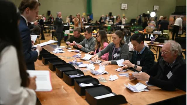 英国保守党在地方选举遭重挫 失去英格兰多个地方议会控制权