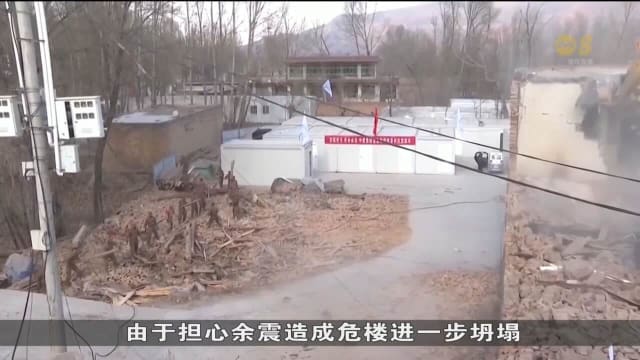 救灾工作转为清理和协助灾民重建 甘肃青海地震死亡人数增至148人