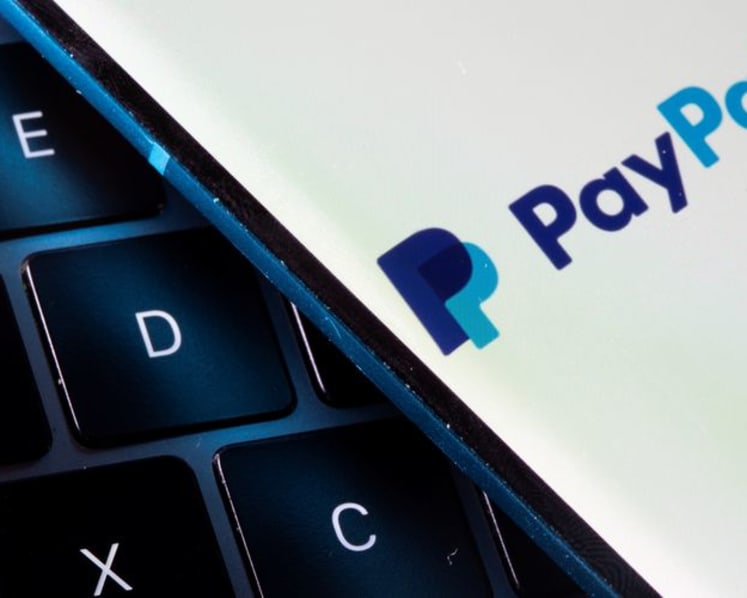 PayPal shares sink on CEO exit, disappointing 2026 profit forecast