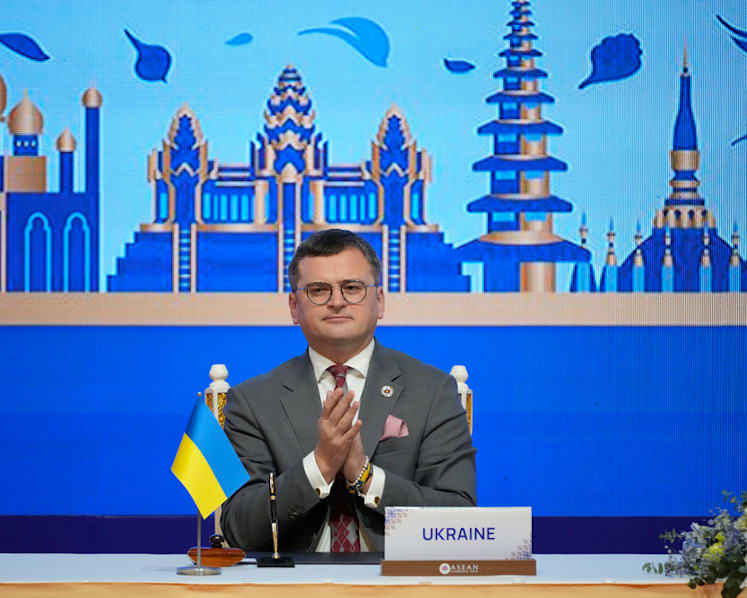 Russians have to 'get out' of Ukraine and stop 'playing with lives' around the world, says foreign minister