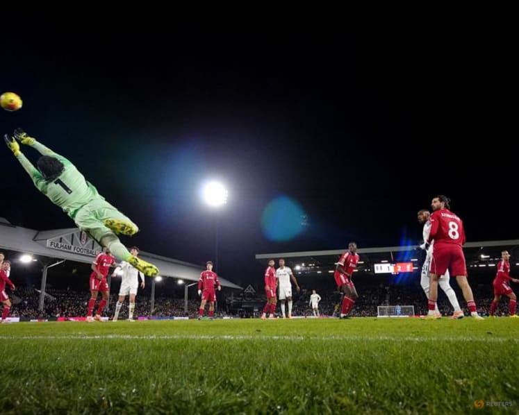 Reed's late screamer earns Fulham point in hectic 2-2 draw with Liverpool
