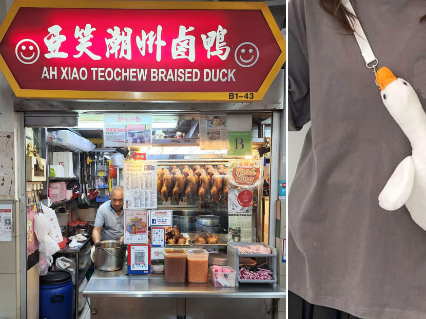 Ah Xiao braised duck hawker giving out free duck bags to 30 customers who spend above $21.90