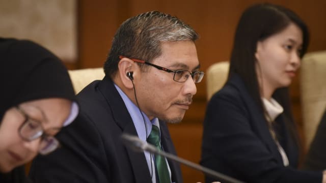 文莱外交部第二部长到访我国进行访问