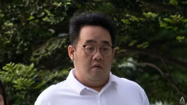 未经同意出售顾客青花瓷还债 古董商被判监