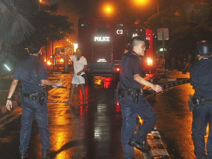 A scene of the riot in Little India on Dec 8, 2013. Photo: Ooi Boon Keong