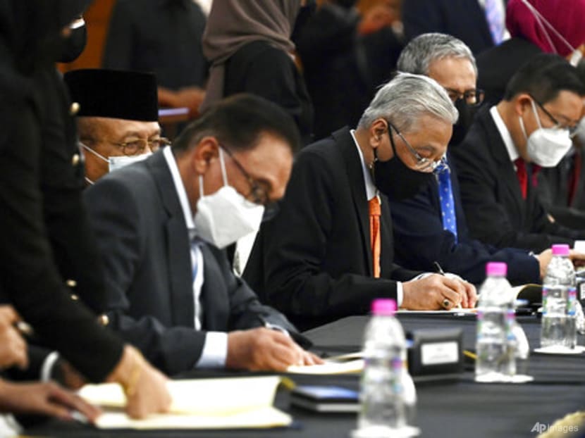Malaysia’s bipartisan cooperation MOU does not necessarily end on Jul 31, says Anwar Ibrahim