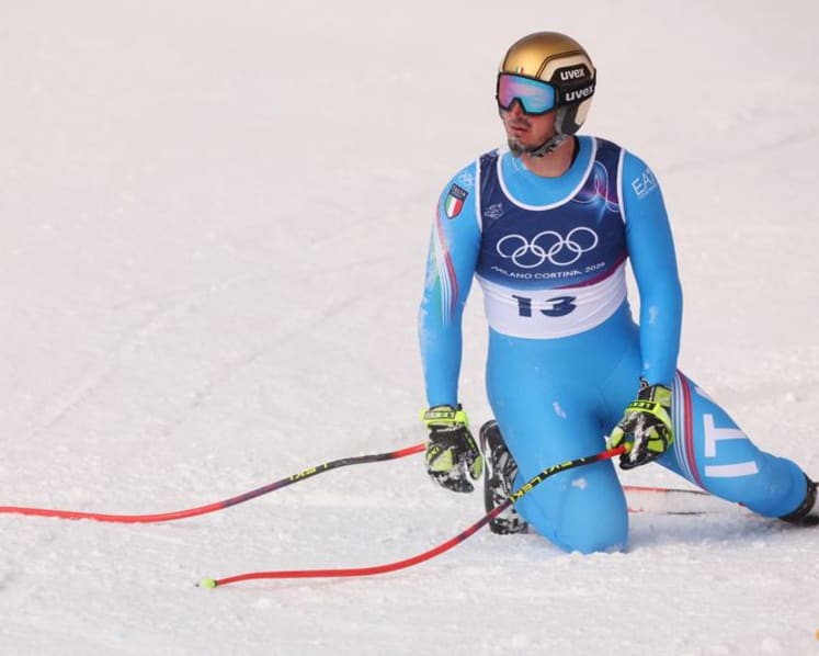 Alpine skiing-Ski binding failure derails Italian veteran Paris' bid for second medal