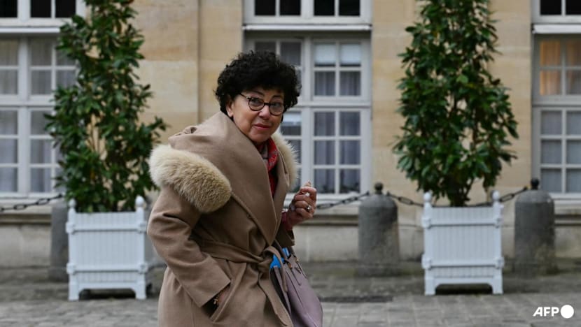 Climate scrubbed from G7 meeting to appease US, host France says