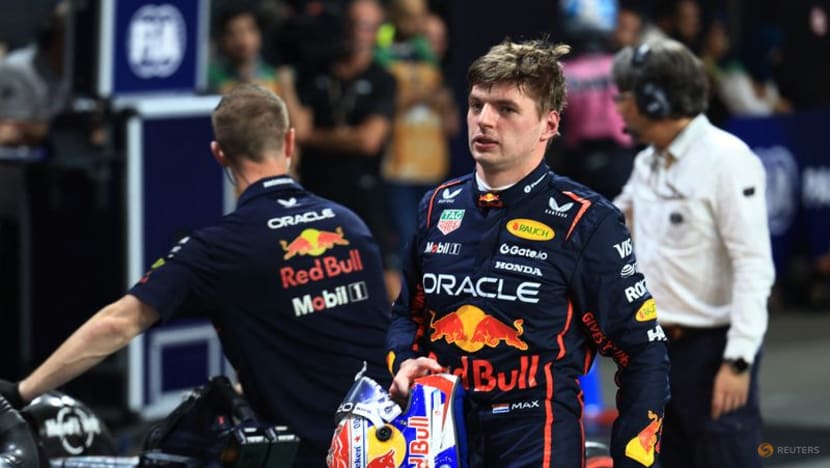 Verstappen takes Saudi pole after Norris crashes