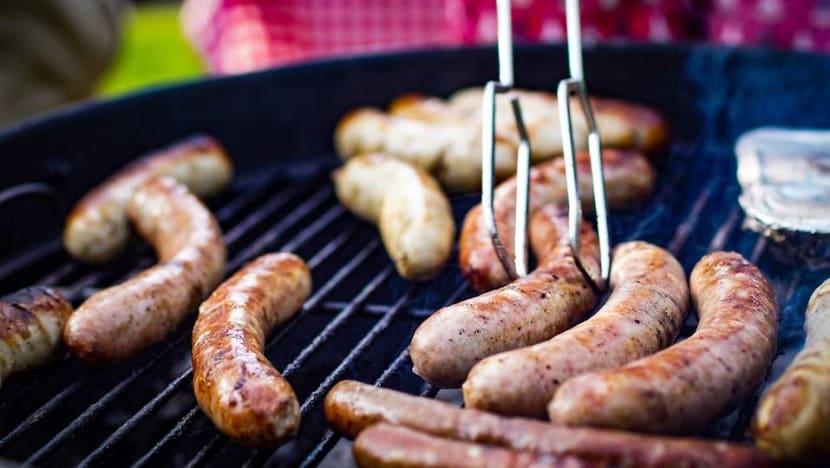Firing up a BBQ party? Here’s how to choose the right wine