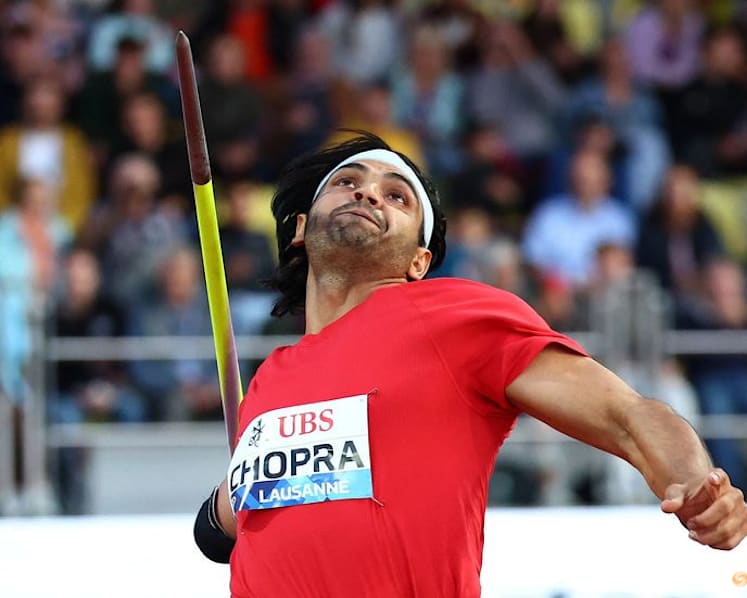 Chopra ends season early after ligament tear